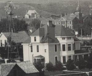 Historic view of the Stuart Dunlap Home around 1924