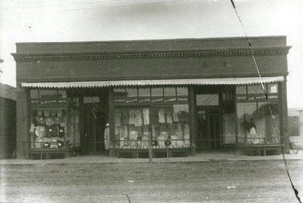 Historic image from the Cummins Building aka Collins Building page