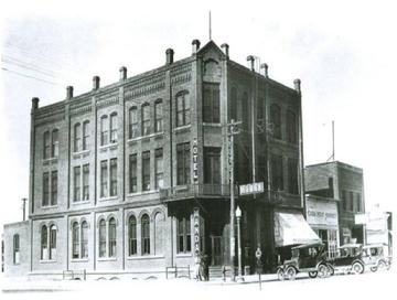 Historic image from the Peoples' Hotel aka Hotel Mandan page