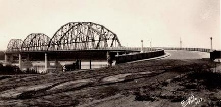 Historic image from the "Red Trail" aka State Route 3 page