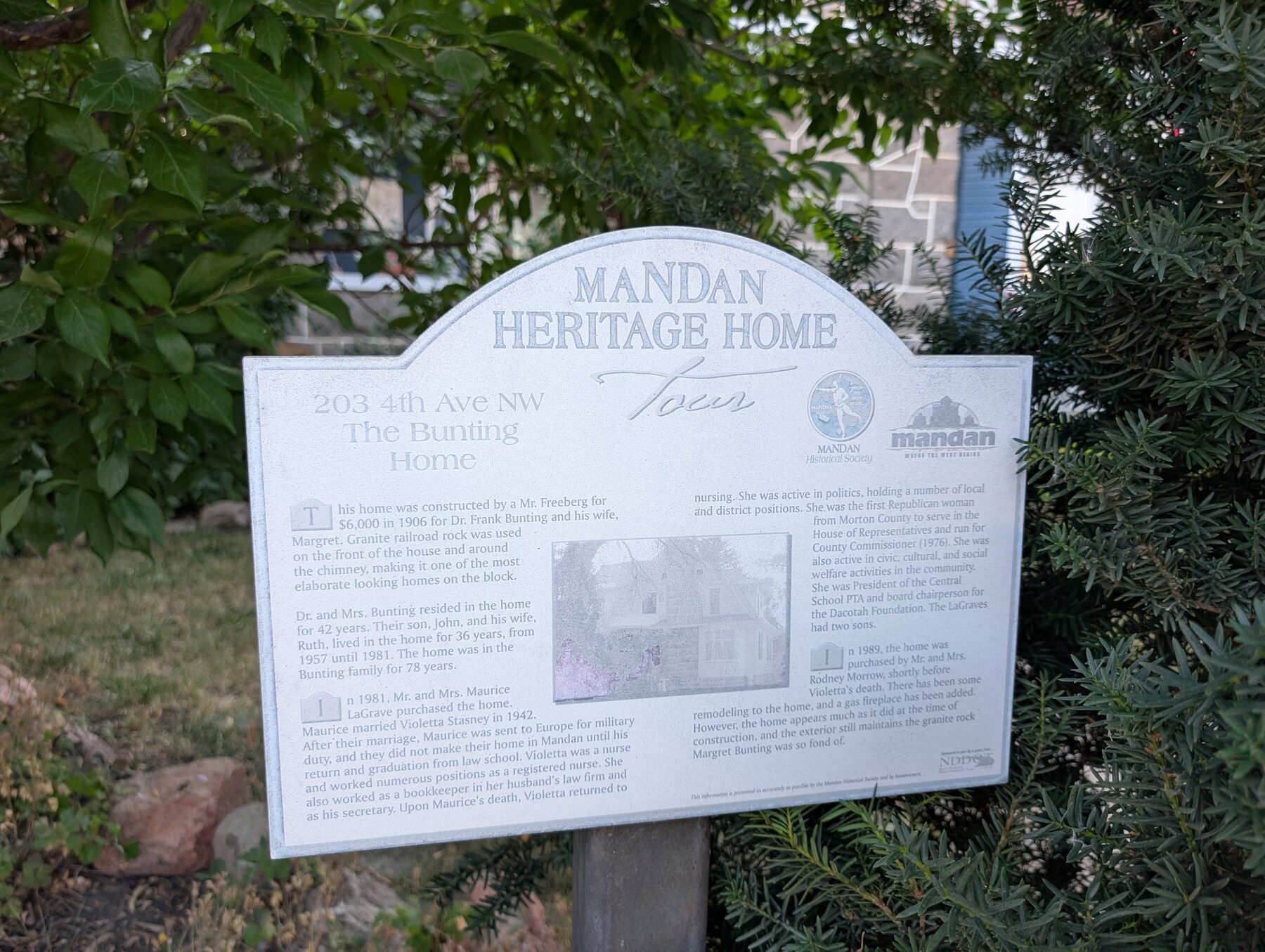 The Bunting Home heritage sign