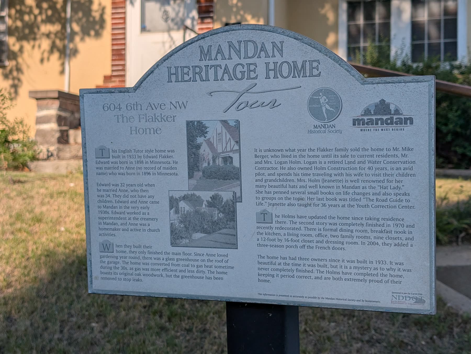 The Flakker Home heritage sign