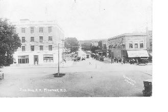 Historic image from the Lewis & Clark Hotel page