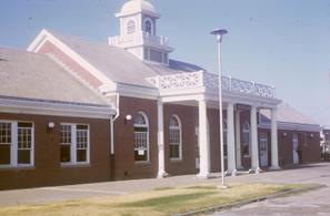 Historic image from the NP Railway "Colonial" Depot page