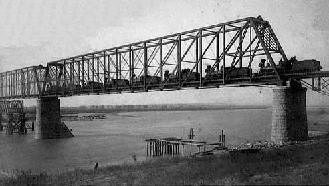 Historic image from the NP Railway Missouri River "High" Bridge page